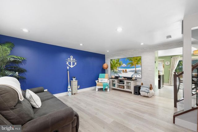 13803 FOUNT BEATTIE CT, Centreville, VA 20121