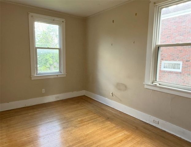 3672 Myrtle Ave, Castle Shannon, PA 15234