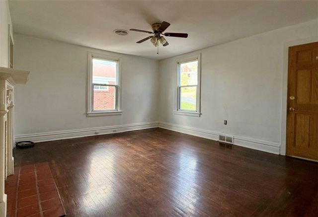 3672 Myrtle Ave, Castle Shannon, PA 15234