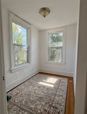 3672 Myrtle Ave, Castle Shannon, PA 15234