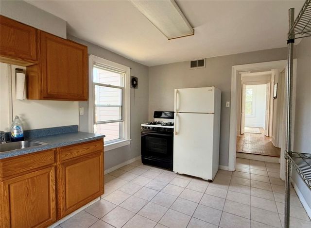 3672 Myrtle Ave, Castle Shannon, PA 15234