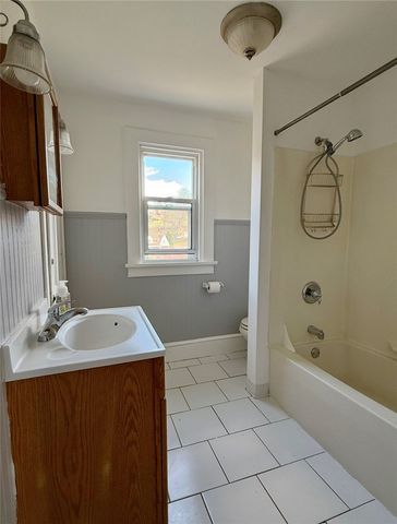 3672 Myrtle Ave, Castle Shannon, PA 15234