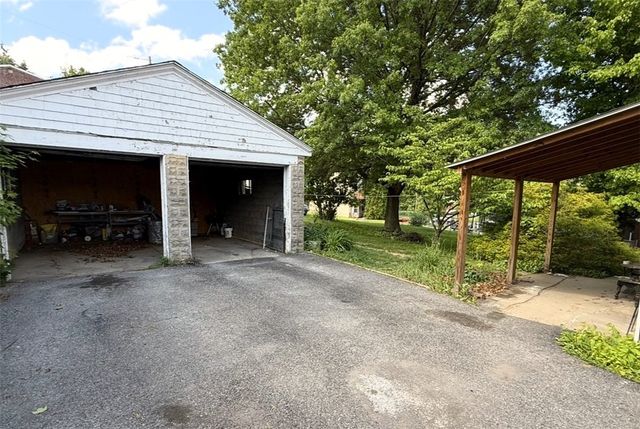 3672 Myrtle Ave, Castle Shannon, PA 15234