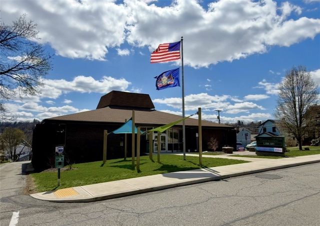3672 Myrtle Ave, Castle Shannon, PA 15234
