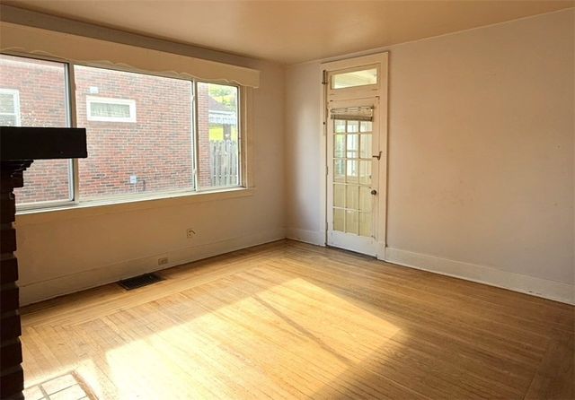 3672 Myrtle Ave, Castle Shannon, PA 15234