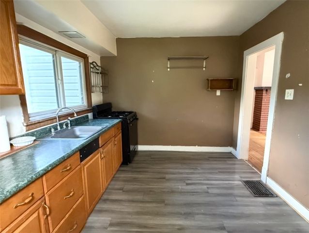 3672 Myrtle Ave, Castle Shannon, PA 15234