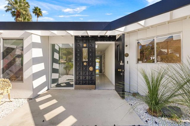 1326 N Rose Avenue, Palm Springs, CA 92262