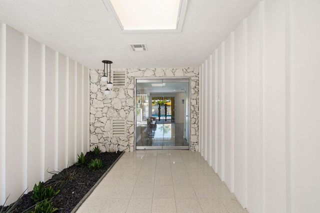 1326 N Rose Avenue, Palm Springs, CA 92262