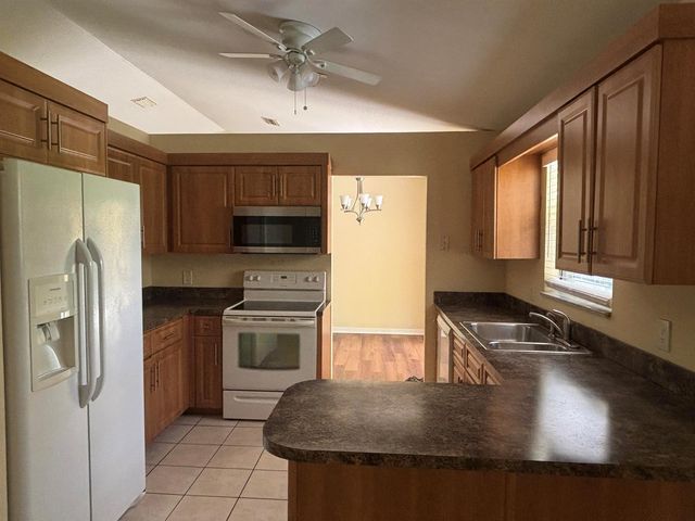 1563 40th Street, West Palm Beach, FL 33407