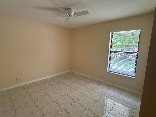 1563 40th Street, West Palm Beach, FL 33407