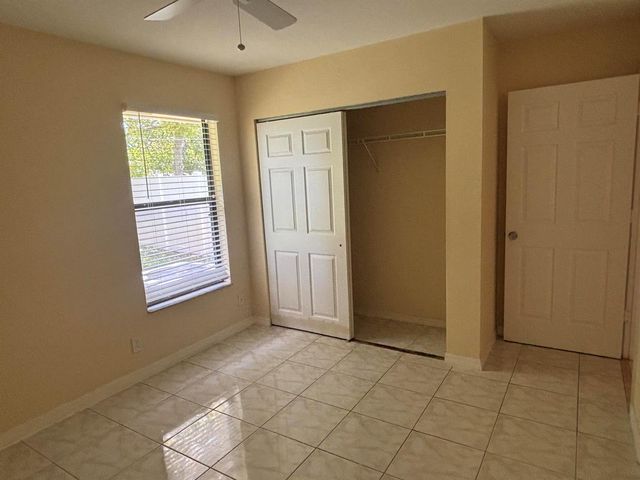 1563 40th Street, West Palm Beach, FL 33407