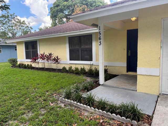 1563 40th Street, West Palm Beach, FL 33407