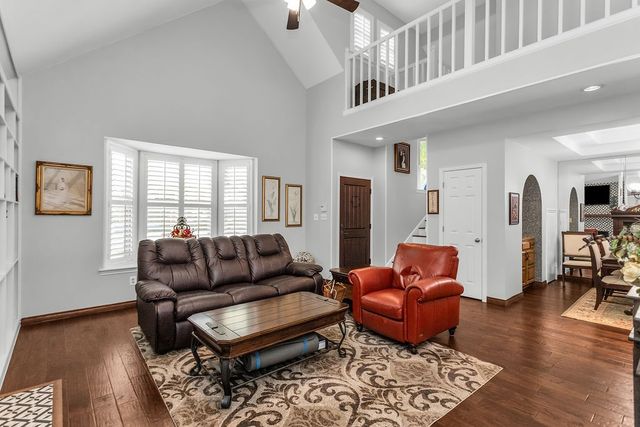 6019 Willow Wood Lane, Dallas, TX 75252