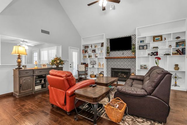 6019 Willow Wood Lane, Dallas, TX 75252