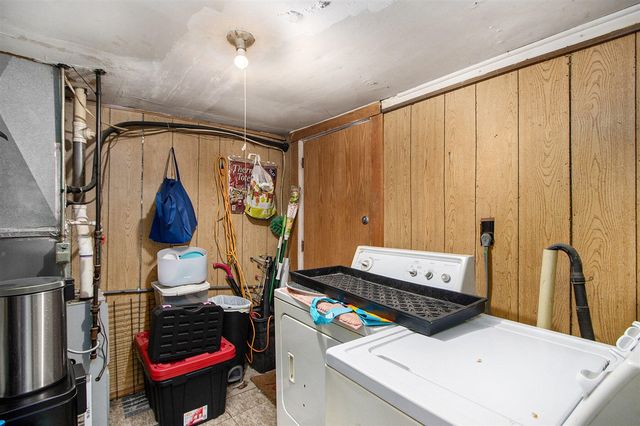 2418 Edgewood Drive, Kalamazoo, MI 49008