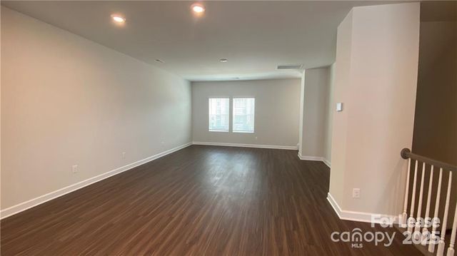 3860 Memorial Parkway 27, Charlotte, NC 28217