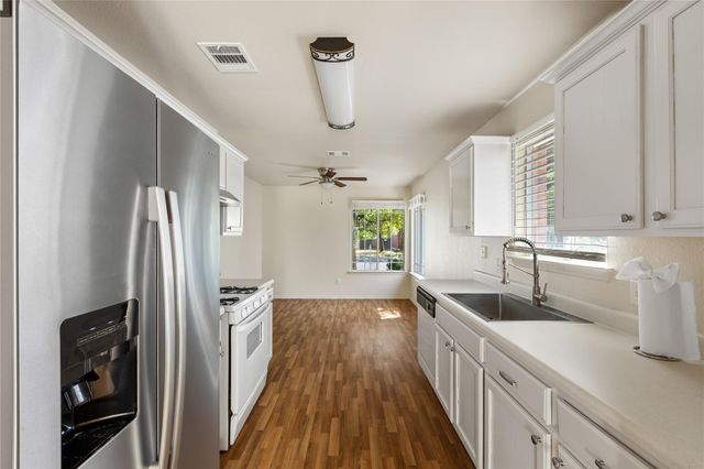 1513 Canon Yeomans TRL, Austin, TX 78748
