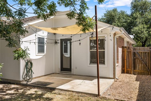 1513 Canon Yeomans TRL, Austin, TX 78748