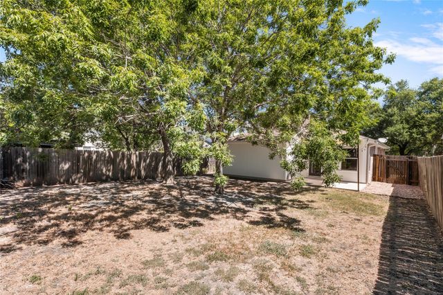1513 Canon Yeomans TRL, Austin, TX 78748
