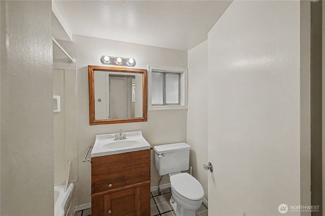 10255 41st Avenue SW, Seattle, WA 98146
