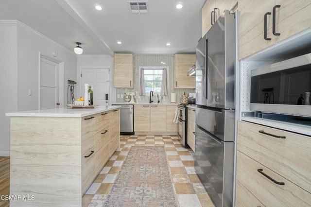 4717 Santa Lucia Drive, Woodland Hills, CA 91364