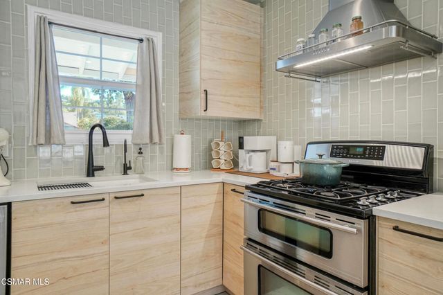 4717 Santa Lucia Drive, Woodland Hills, CA 91364