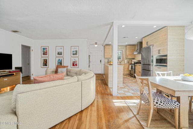 4717 Santa Lucia Drive, Woodland Hills, CA 91364