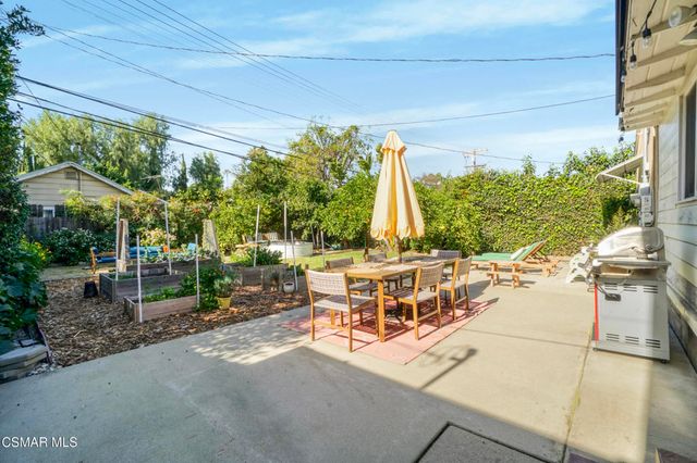 4717 Santa Lucia Drive, Woodland Hills, CA 91364