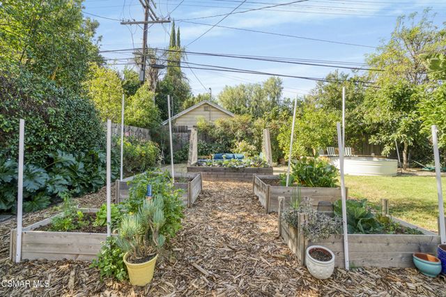 4717 Santa Lucia Drive, Woodland Hills, CA 91364