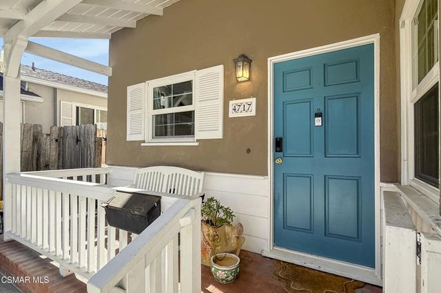 4717 Santa Lucia Drive, Woodland Hills, CA 91364