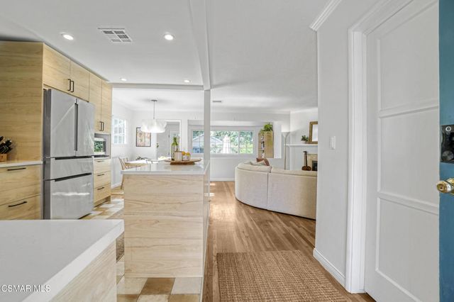 4717 Santa Lucia Drive, Woodland Hills, CA 91364