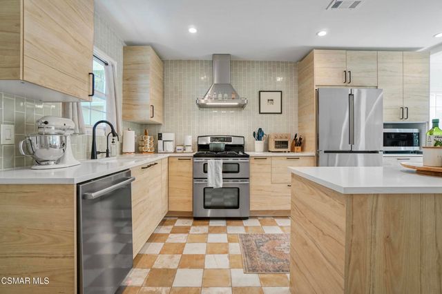 4717 Santa Lucia Drive, Woodland Hills, CA 91364