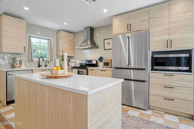 4717 Santa Lucia Drive, Woodland Hills, CA 91364