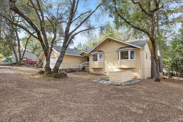 12858 Golden Trout Way, Penn Valley, CA 95946