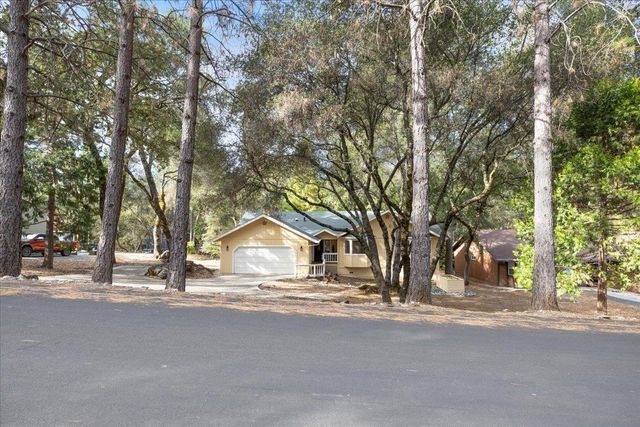 12858 Golden Trout Way, Penn Valley, CA 95946