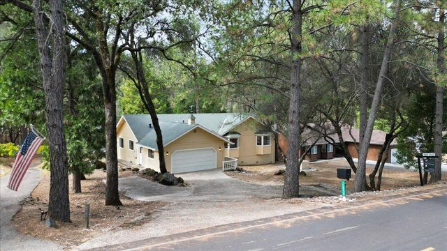 12858 Golden Trout Way, Penn Valley, CA 95946