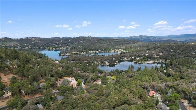 12858 Golden Trout Way, Penn Valley, CA 95946