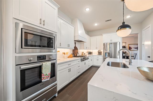 7957 Cedel Drive, Houston, TX 77055