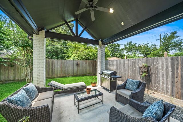 7957 Cedel Drive, Houston, TX 77055