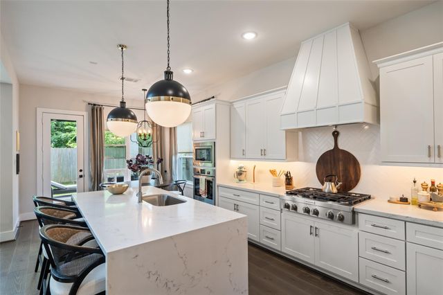 7957 Cedel Drive, Houston, TX 77055