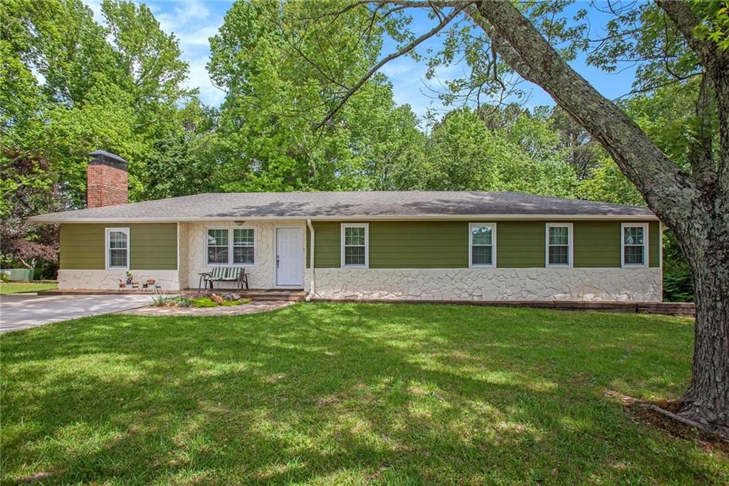 Image 1 of property listing at 3852 Drew Campground Road, Cumming, GA 30040