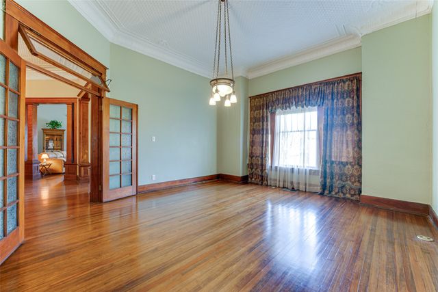 210 W Elm Street, Winnsboro, TX 75494