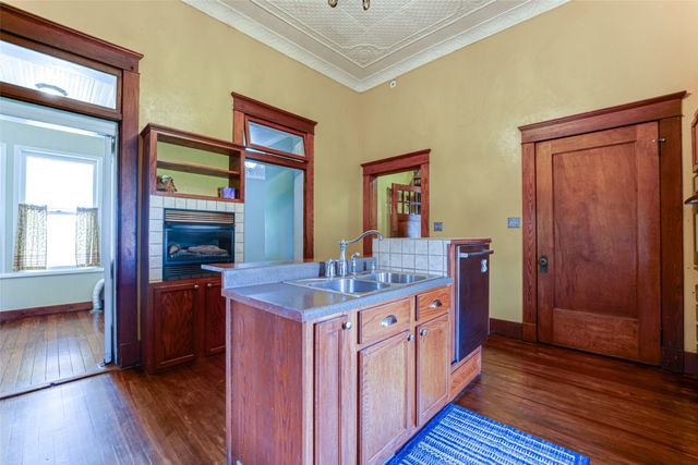 210 W Elm Street, Winnsboro, TX 75494