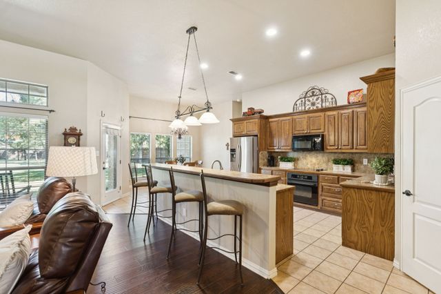 101 Woodland Drive, Krugerville, TX 76227