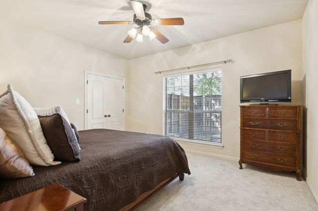 101 Woodland Drive, Krugerville, TX 76227