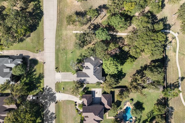 101 Woodland Drive, Krugerville, TX 76227