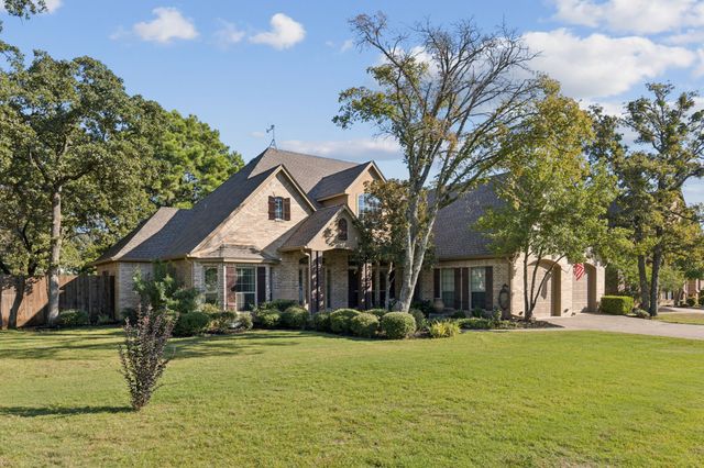 101 Woodland Drive, Krugerville, TX 76227