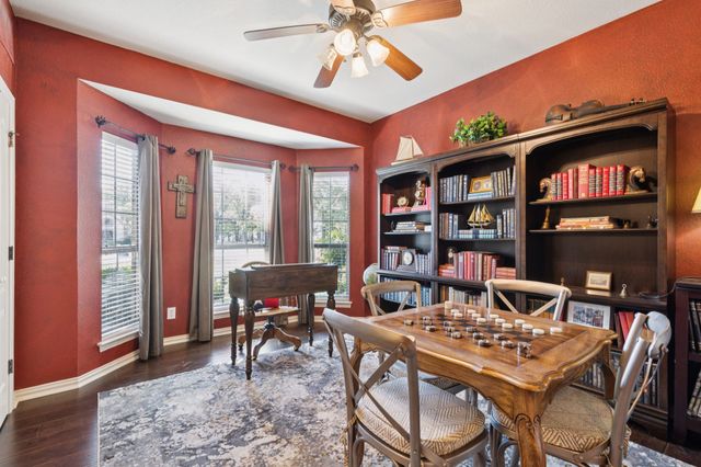 101 Woodland Drive, Krugerville, TX 76227