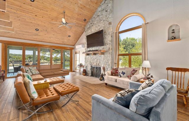 7319 Feather Bay Boulevard, Brownwood, TX 76801