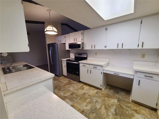 575 CONSTANCE ROAD, Venice, FL 34293